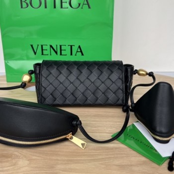 보테가 베네타 717429 파우치 스트랩 크로스백