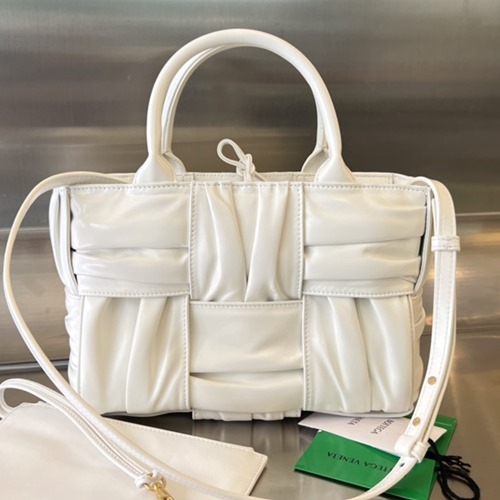 보테가 베네타 729042 인트레치아토 미니 아르코 토트백