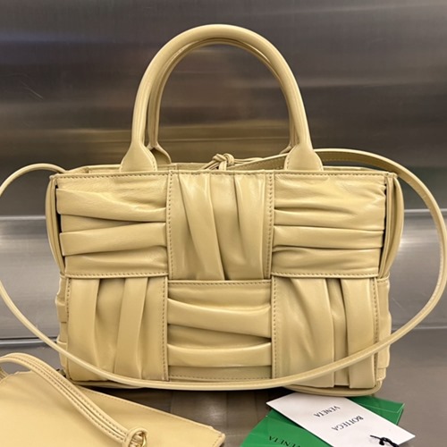 보테가 베네타 729042 인트레치아토 미니 아르코 토트백