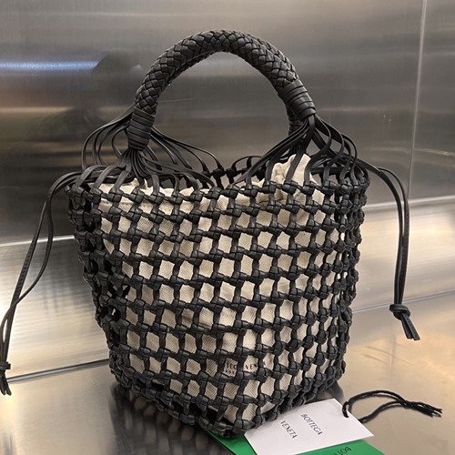 보테가 베네타 CAVALLINO 인트레치아토 레더 앤 캔버스 토트백