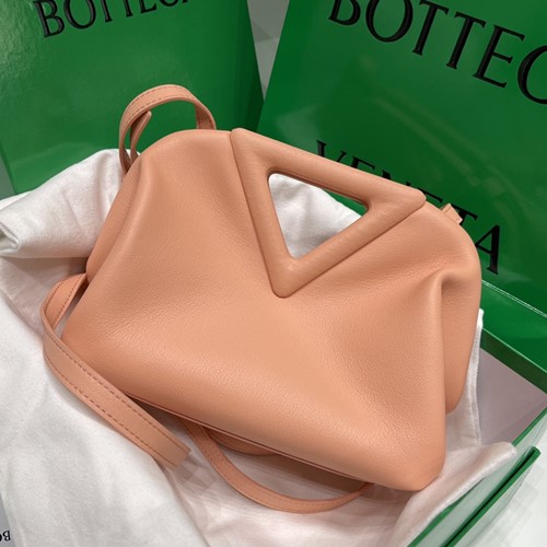 보테가 베네타 THE TRIANGLE 더 트라이앵글 백