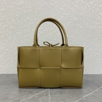 보테가 베네타 아르코 토트백 32cm