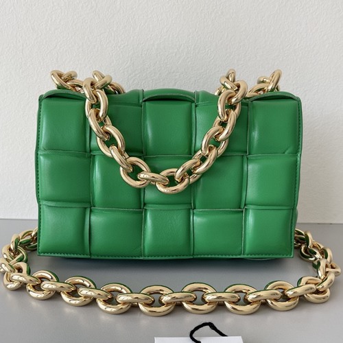 보테가 베네타 체인 파우치 카세트백