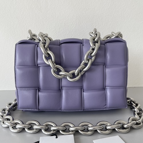 보테가 베네타 체인 파우치 카세트백