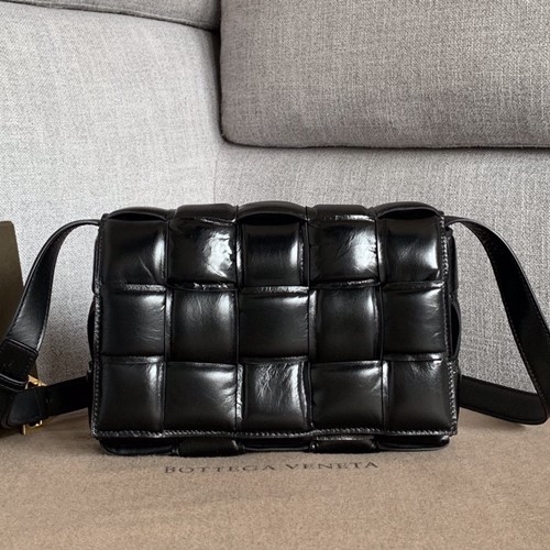 보테가 베네타 카세트백