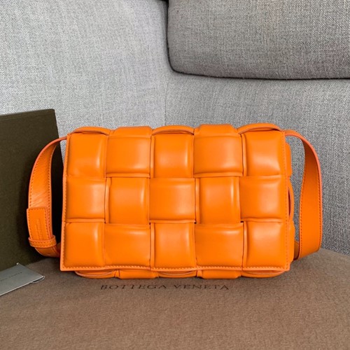 보테가 베네타 카세트백