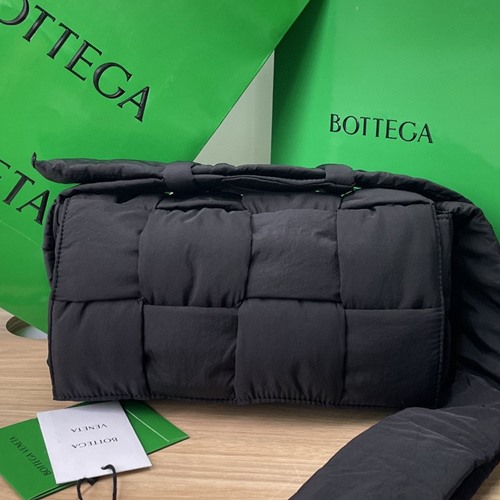 보테가베네타 628951 패딩 테크 카세트백