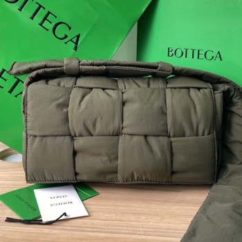 보테가베네타 628951 패딩 테크 카세트백