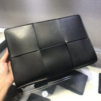 보테가베네타 클러치백