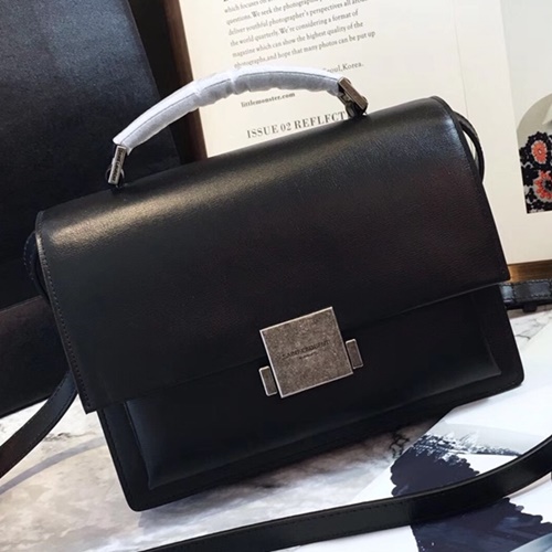 생로랑 BELLECHASSE 벨샤스백 22cm