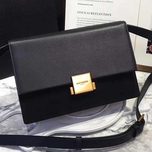 생로랑 BELLECHASSE 벨샤스백 24cm