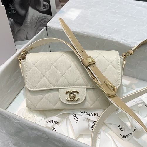 샤넬 AS2273 플랩백