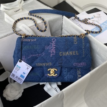 샤넬 AS3135 래터링 로고 프린트 데님 라지 플랩백