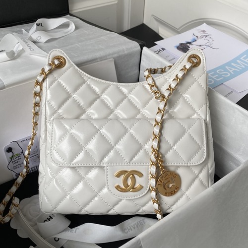 샤넬 AS3690 23C 포켓 체인 미듐 호보백