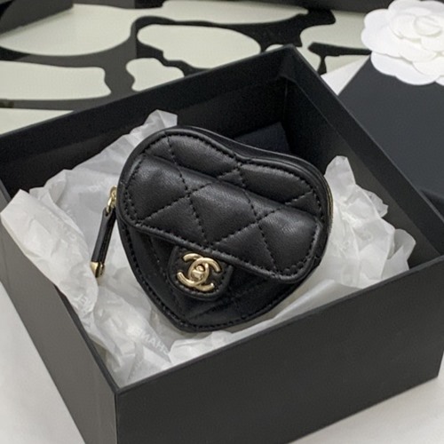 샤넬 Heart Arm Pouch 파우치