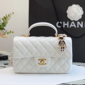 샤넬 뉴미니 탑핸들 플랩백