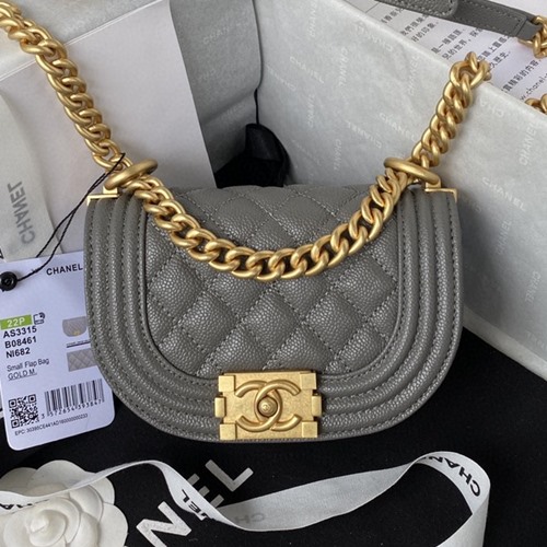 샤넬 보이 미니 메신저백