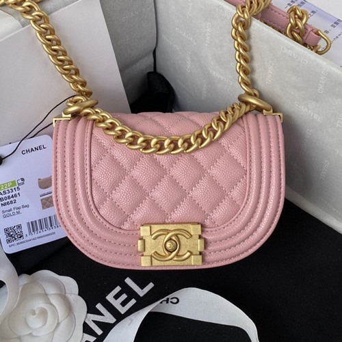 샤넬 보이 미니 메신저백