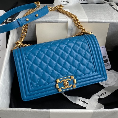 샤넬 보이백 미듐 25cm