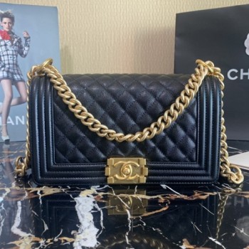 샤넬 캐비어 미듐 보이백 25cm