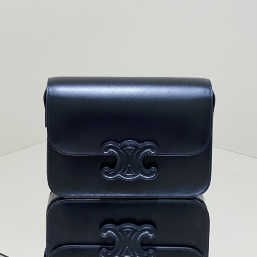 셀린느 199233 틴 퀴르 트리오페 숄더백 22cm