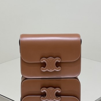 셀린느 199233 틴 퀴르 트리오페 숄더백 22cm