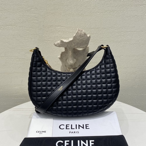 셀린느 AVA 퀄티드 호보백