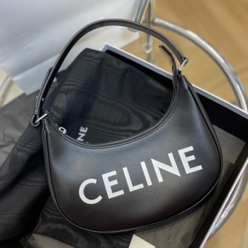 셀린느 AVA 호보백