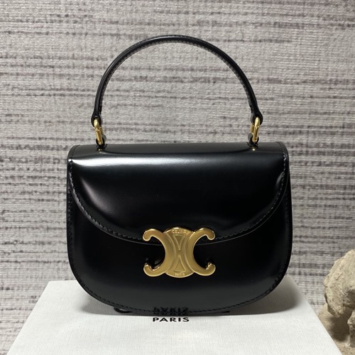 셀린느 MINI BESACE TRIOMPHE 미니 베사체 트리오페 크로스백