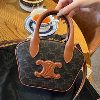 셀린느 트리오페 미니 볼링백