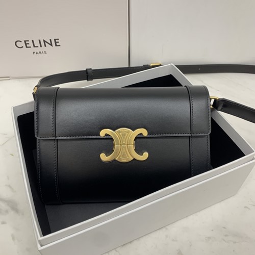 셀린느 트리오페 스트랩백