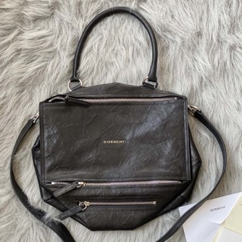 지방시 판도라백