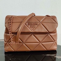 프라다 모노크롬 퀄팅 체인 숄더백