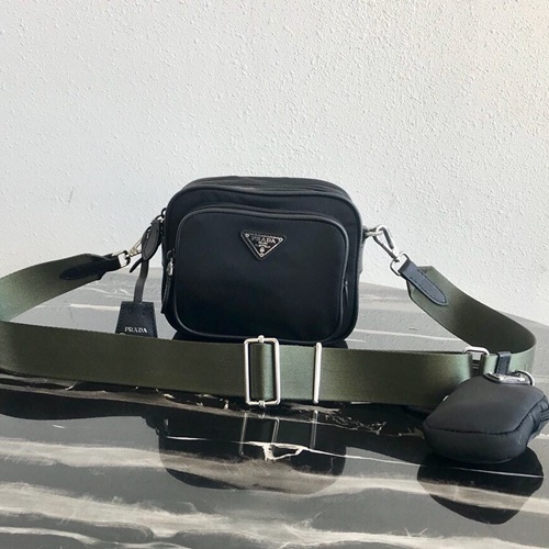 프라다 숄더백 14.5cm