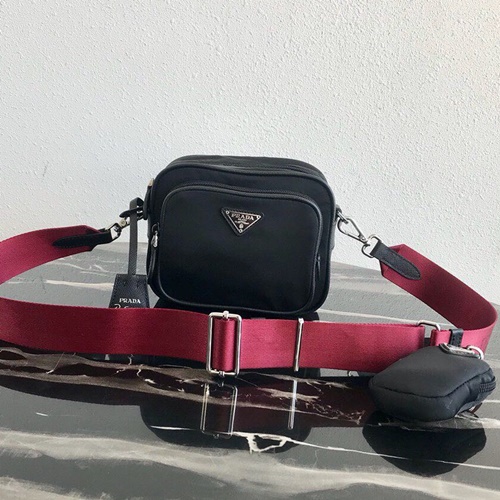 프라다 숄더백 14.5cm