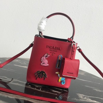 프라다 파니에 사피아노백 스몰 17cm