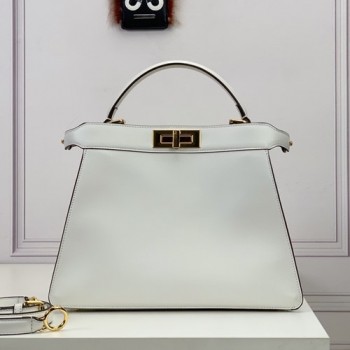 펜디 ICONIC PEEKABOO ISEEU 아이코닉 피카부 아이씨유 핸드백 33cm