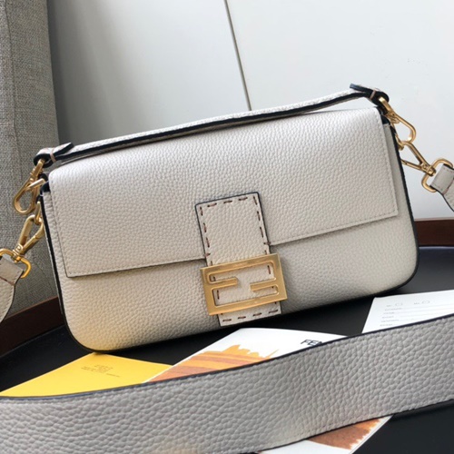 펜디 바게트백 라지 26cm