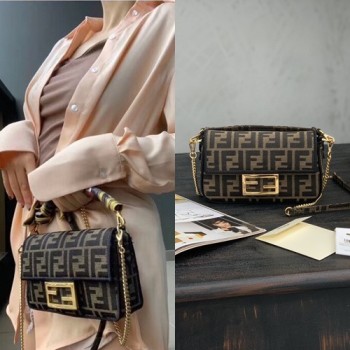 펜디 바게트백 미니 19cm