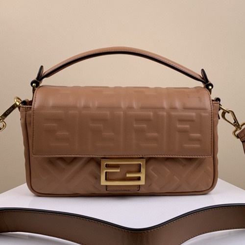 펜디 바게트백 미듐 26cm