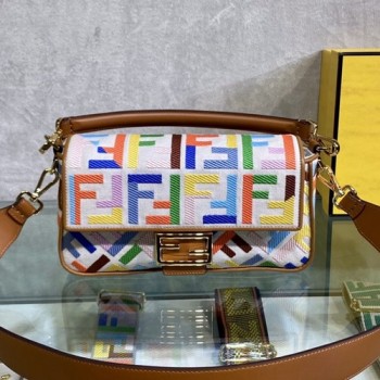 펜디 바게트백 미듐 27cm