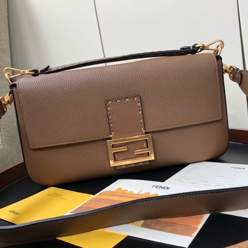 펜디 바게트백 미듐 32cm