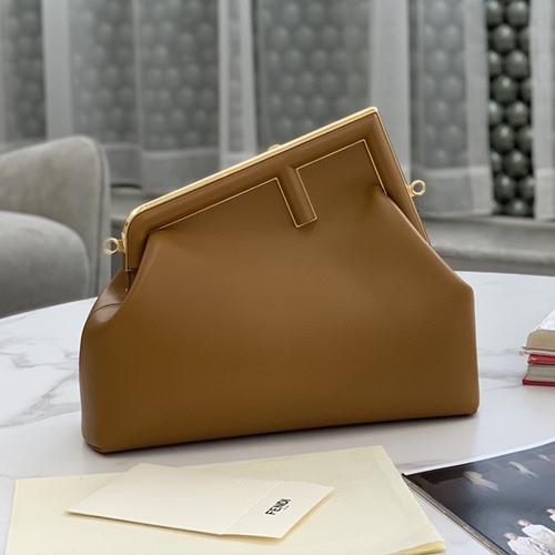 펜디 퍼스트 미듐 숄더백