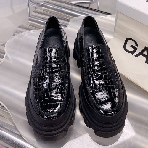 가니 플랫폼 로퍼