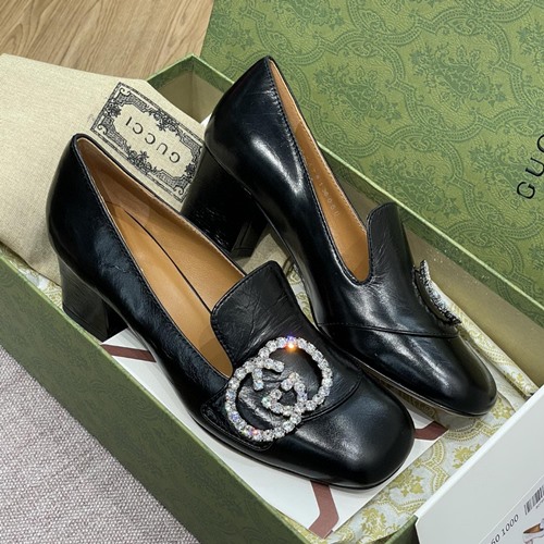 구찌 GG로고 로퍼힐