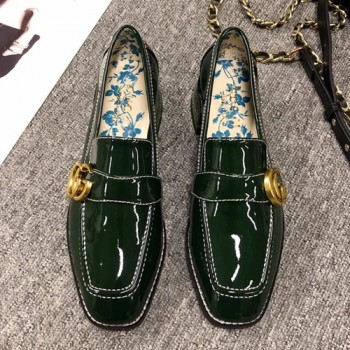 구찌 GG로고 페이던트 로퍼