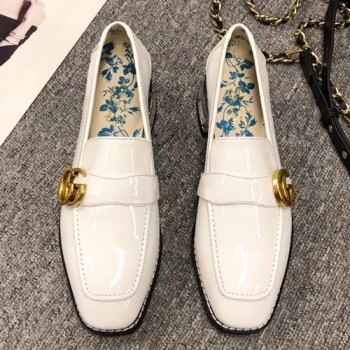 구찌 GG로고 페이던트 로퍼