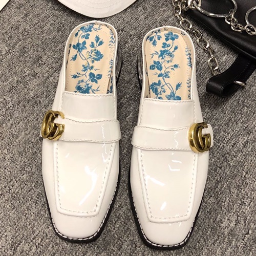 구찌 GG로고 페이던트 블로퍼