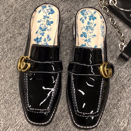 구찌 GG로고 페이던트 블로퍼