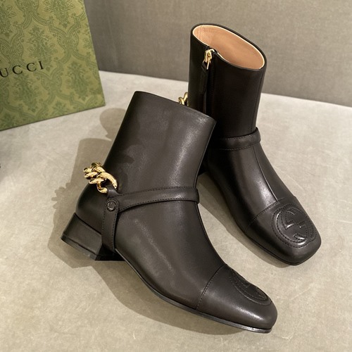 구찌 GG스탠실 앵클부츠(체인탈부착)